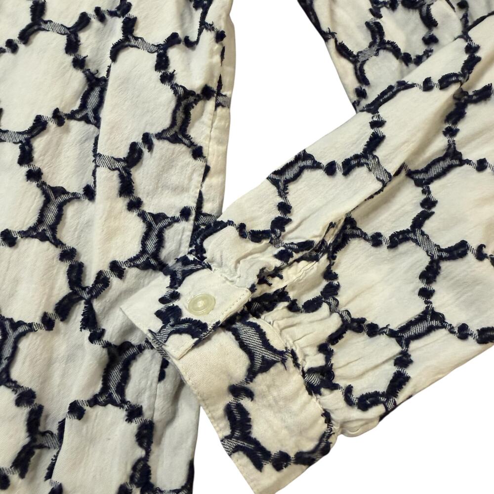 LOFT Womens softened shirt, white blouse with textured navy geo pattern, XL - Picture 2 of 5